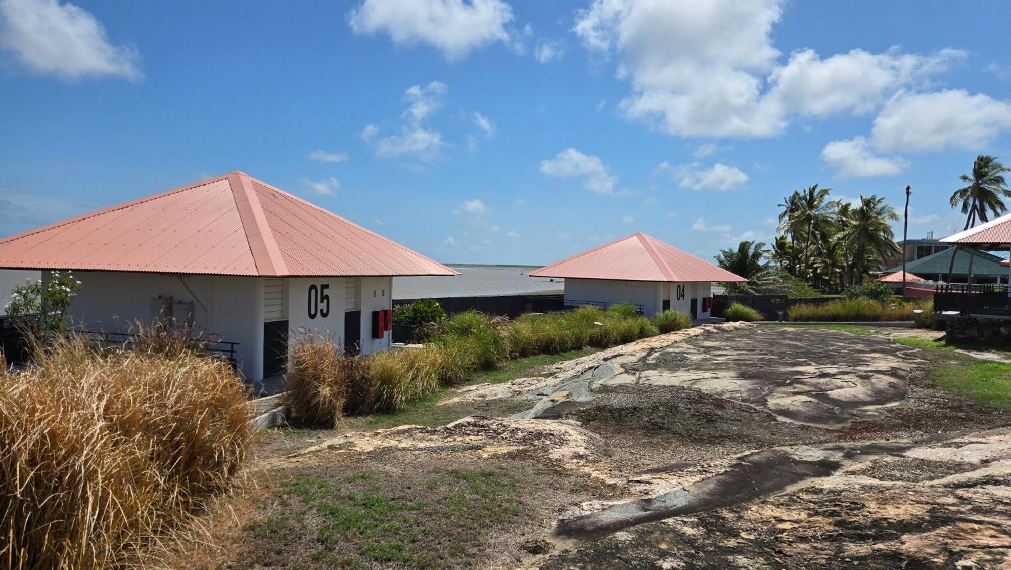 Hotel Des Roches Kourou Esterno foto